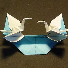 对飞双千纸鹤的折法图解折纸威廉希尔中国官网

