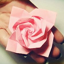 折纸玫瑰的折法视频教你纸玫瑰的简单折法