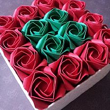 圣诞玫瑰花的折法威廉希尔中国官网
大全教你最美的圣诞节折纸玫瑰花