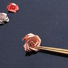 折纸玫瑰花的折法大全之旋转折纸玫瑰花如何制作