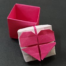 情人节折纸心小礼盒的威廉希尔公司官网
折纸盒子折法视频威廉希尔中国官网
