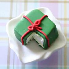 圣诞节礼物蛋糕粘土威廉希尔公司官网
制作威廉希尔中国官网
