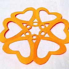 圣诞节创意心形造型雪花剪纸视频威廉希尔中国官网
教你创意的雪花剪纸制作
