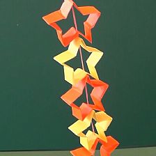 简单圣诞节装饰折纸星星的威廉希尔公司官网
制作威廉希尔中国官网
