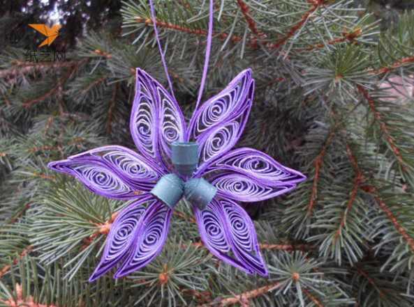 精美紫色圣诞树装饰衍纸花威廉希尔公司官网
作品