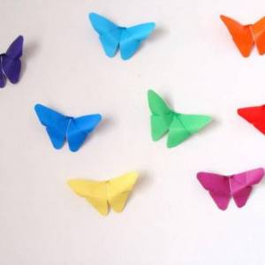 漂亮的折纸蝴蝶装饰墙